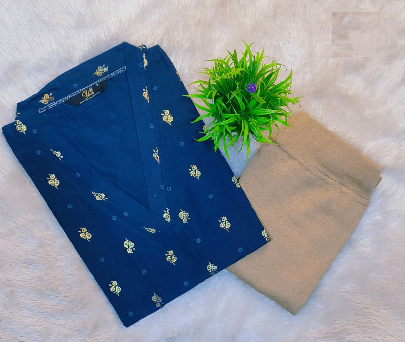 360 Rs kurti with jeggings