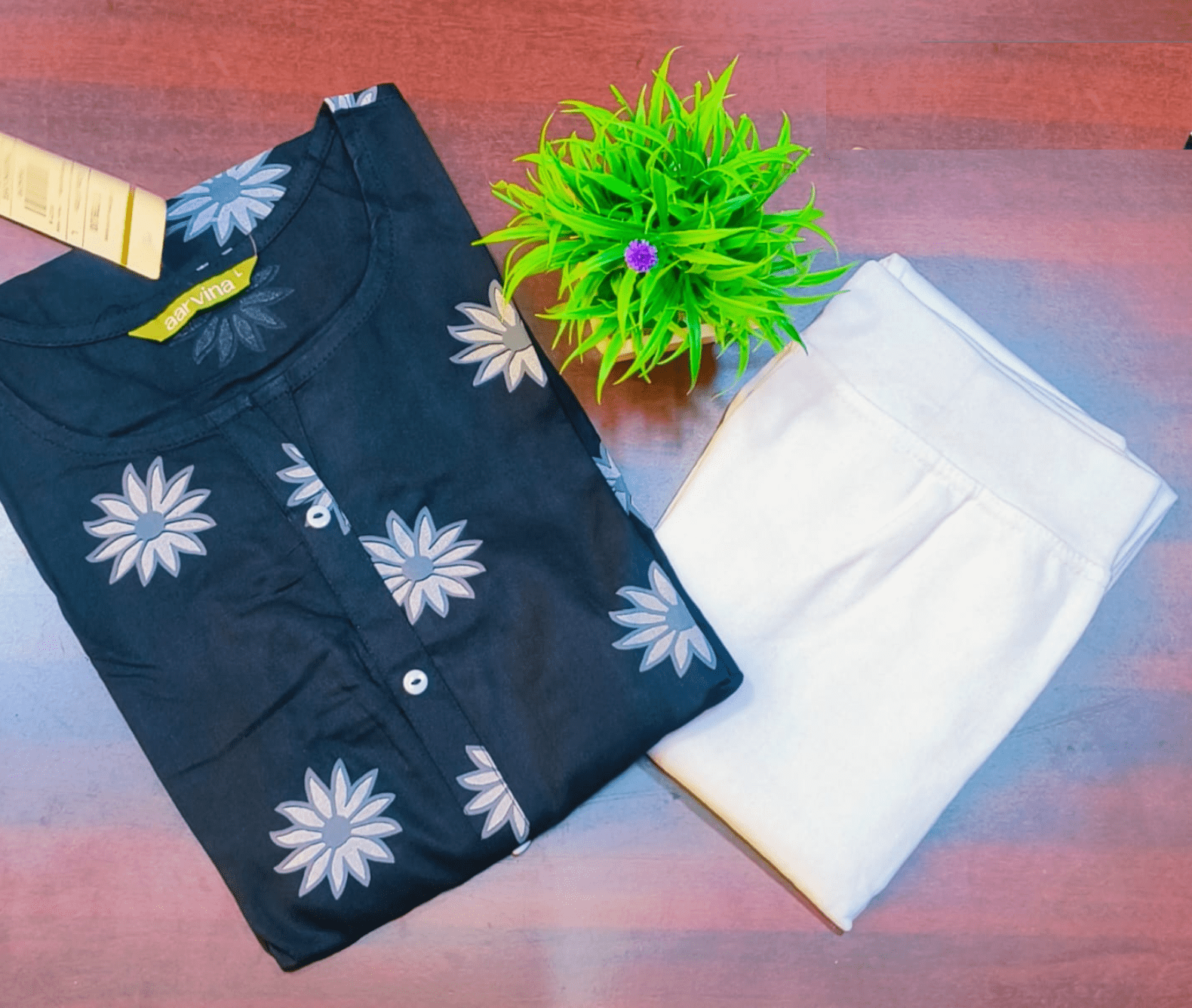 360 Rs kurti with jeggings