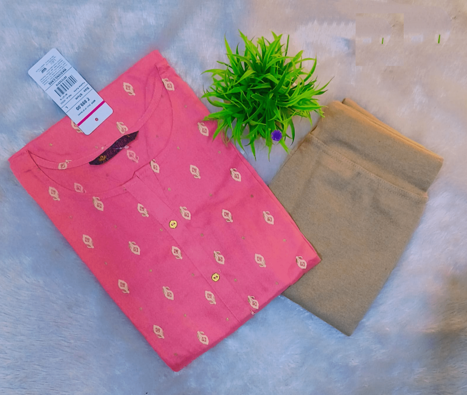 360 Rs kurti with jeggings