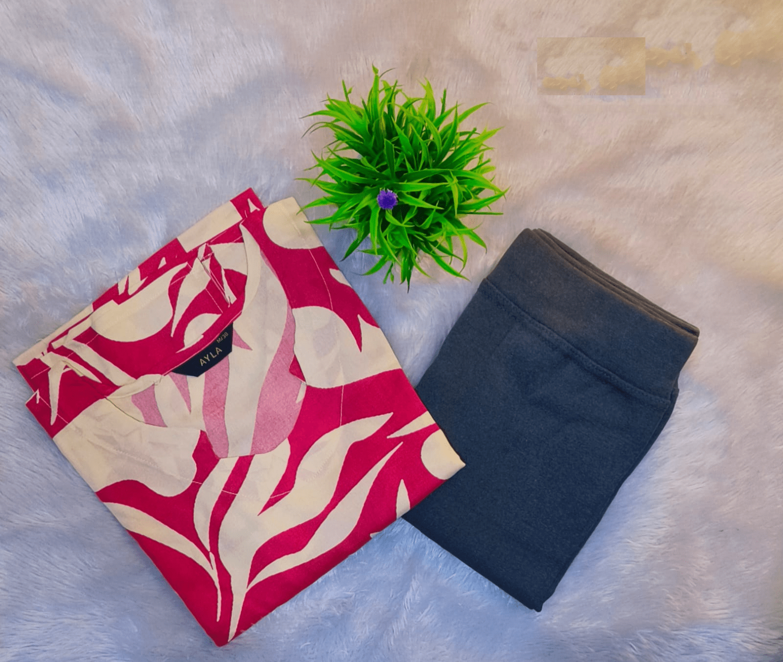 360 Rs kurti with jeggings